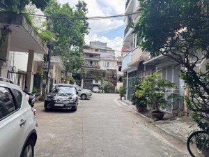 chính chủ nhờ bán nhà riêng, đ.mạc thái tổ, 33 tỷ, 60m2, 10pn, 11wc, 7 tầng, cầu giấy, hà nội