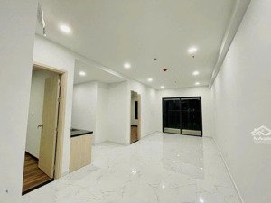 bán căn 2pn - 70m2 giá 2,2 tỷ có sổ, tầng cao block sapphire