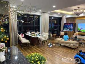 gia đình bán căn hộ cao cấp tòa keangnam, ban công đông nam view rất đẹp, sổ đỏ sẵn, nội thất đẹp