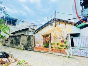 [ lô đất sao biển - cách biển hòn chồng : 300m ] * hẻm xe máy dài 20m * giá: 5,4 tỷ