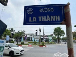 bán nhà mặt phố la thành, 49 triệu / m2, diện tích 1720m2, hàng hiếm tại ngô quyền, sơn tây, hn