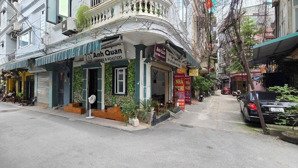 bán nhà tại đê la thành, ba đình: 70/75t1 - 6t - mt: 6,1m - ô tô dừng đỗ thoải mái - hai mặt ngõ