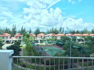 cần bán biệt thự sân vườn 150m2 đất ngay trung tâm sơn trà