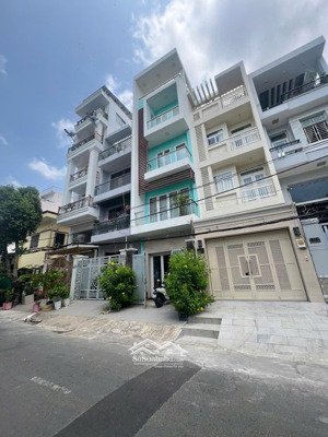 bán gấp nhà 5x23m, 4tầng giá đầu tư chỉ 17.5tỷ mt đường số 45 p.tân quy, quận 7