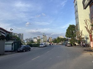 siêu vip 3 thoáng - 7 tầng thang máy chạy vù vù - via he ôtô tránh - kinh doanh