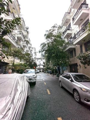 nhà 5 tầng khu phân lô bảo minh residence đường thạnh xuân 24, q12, dt 53m2 (4.6x12), hẻm 6m.