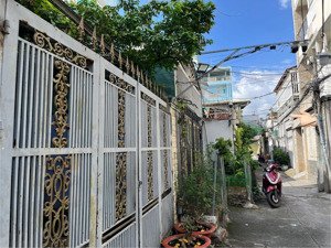 bán nhà ngang 4m hẻm mai văn vĩnh quận 7. 4 tầng. nhỉnh 8 tỷ.