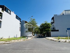 lô góc đẹp đường số 99 +94 vị trị đẹp ngay cổng chào kđt thái hưng, mỹ gia chỉ 8.25 tỷ/ 1