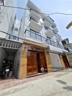 5,x tỷ sở hữu nhà 5 tầng lô góc diện tích 35m ô tô đỗ cửa - vào nhà ở bát khối, long biên