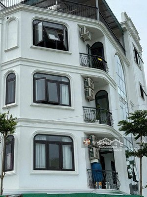 bán nhà mới lô góc di trạch, hoài đức, dt 39m, 5 tầng, sát vành đai 3.5, ô tô đỗ gần