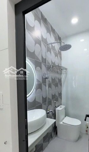 nhà hẻm xe hơi lưu nhân chú, tân bình. giao phạm văn hai - 3,070 tỷ. nhà có hợp đồng thuê 16tr/th