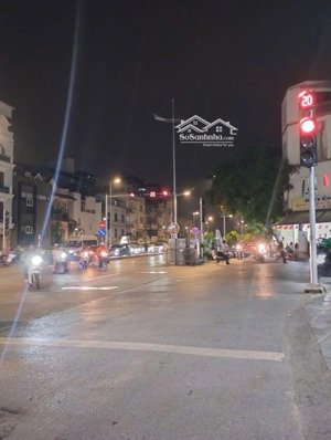 bán nhà âu cơ nhật tân đường ôtô