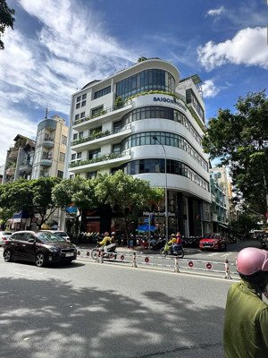 tòa nhà vp 2mt bạch đằng | 8x28m | hầm 8 tầng | hdt: 200tr/tháng