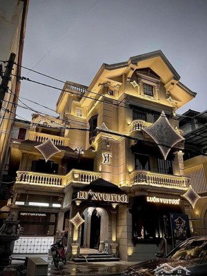 siêu hot! cho thuê mặt bằng kinh doanh phố lê văn thiêm, dt120m2x4 tầng, mặt tiền 8m, đẹp xuất sắc