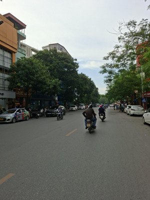 bán nhà riêng phố lê thanh nghị_ vị trí quá đẹp - khu phân lô bàn cờ oto đỗ cửa - ngõ nông thông