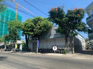 bán nhà 2 mặt tiền đường phước long - giá 108 triệu/m2 - tp nha trang.