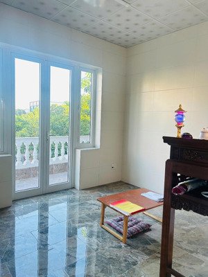 bán nhà 2 tầng mái thái, tại phường cẩm lệ