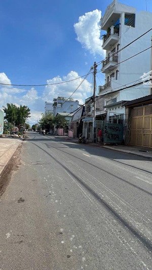 nhà mới 3 tầng hẻm xe tải 12m ao đôi bình tân- ngang 5.5m x32 diện tích 176m chỉ 11,xtỷ