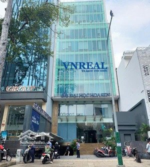 bán nhà tòa nhà văn phòng 7t thang máy, mặt phố lạc long quân, cho thuê 1,8tỷ/năm, 140m2, gía 63 tỷ