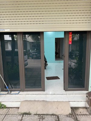 cho thuê lk 60m2x4 tầng giá 8tr/th geleximco dương nội, lê trọng tấn hà đông. lh or zalo: 09633391