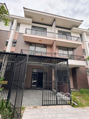 cần ra gấp căn nhà khu đô thị phúc an city