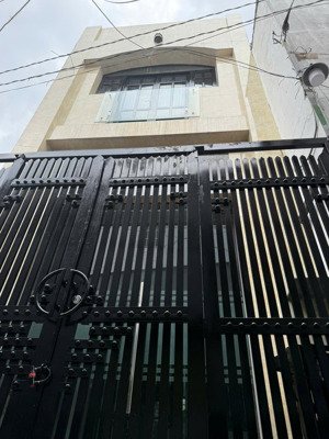 chính chủ bán nhà âu cơ phường 10 tân bình 40m2 - 4 tầng nhỉnh 5 tỷ.