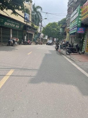 xuân đỉnh cực hiếm 34m x6tầng thang máy 9 tỷ ô tô đỗ - vị trí vàng - hàng xóm học thức cao