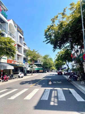 bán nhà 4 tầng đã có sổ hồng riêng đường văn tiến dũng kđt vcn phước hải nha trang