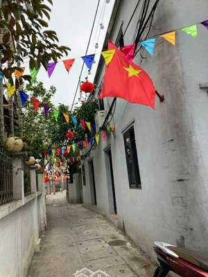 bán đất tặng nhà cấp 4 mới, tổ 2 đồng mai.