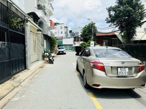 nhà mặt tiền đường số trung tâm thạnh mỹ lợi. xe hơi tránh nhau thoải mái.cách nguyễn thị định 100m