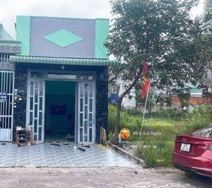 bán dãy trọ 150m2, sát kcn mỹ phước 3. trong kdc kết hợp kcn mỹ phước 3 . sỗ sẵn , full thổ cư