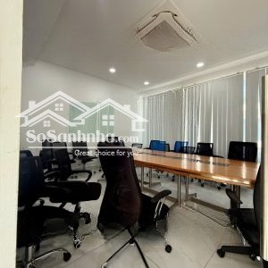 cho thuê nhà mặt phố diện tích lớn giá hợp lí phù hợp cho kinh doanh thương hiệu