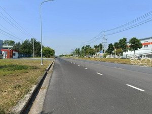 nhà xưởng đang trống 2400m2 cần cho thuê ngay ql2a vĩnh phúc pccc đầy đủ sx đa ngành nghề