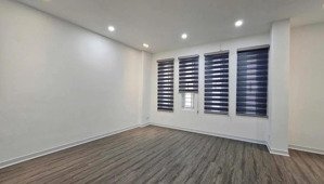 bán nr đẹp ở hoàng hoa thám, 12 tỷ, 53m2, 7pn, 6wc, view siêu hot