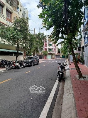 mặt tiền kinh doanh đường 12m, cao lỗ,p4,q8, 4x15m, 4 tầng, nhỉnh 11 tỷ