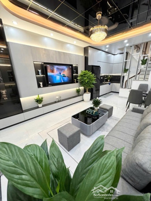 bán nhà riêng 3pn 4wc t2 40m2 tại văn chương, đống đa - sát mặt hồ - gần bãi ô tô giá chỉ 7,15 tỷ