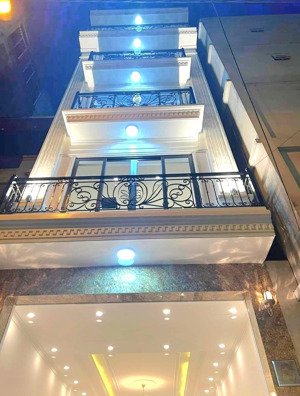 [mới] tôn đức thắng 18.9 tỷ 68m2 7t thang máy 750kg gara oto kinh doanh 12 ngủ - giá êm