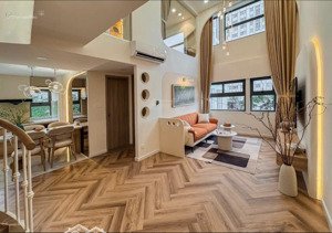 bán gấp căn thấp tầng citi grand. view công viên siêu thoáng. giá 2 tỷ 680. đã vat