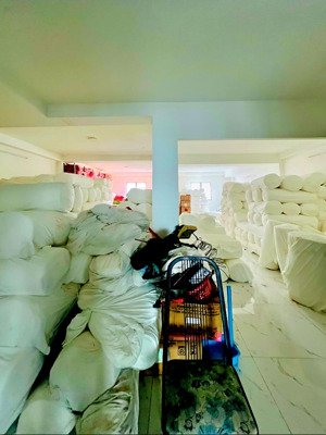 bán gấp mặt tiền nb 4 tầng - 8.5x 25m - ngay lũy bán bích