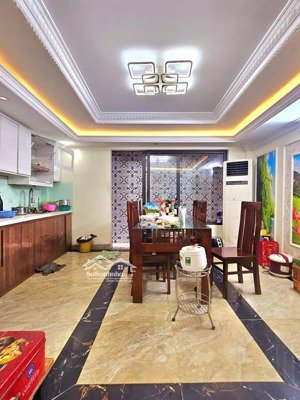 bán nhà riêng 58m2 x 6 tầng, 15,8 tỷ, tại võ thị sáu, bạch mai. thang máy, chỉ 20m ra ô tô, hồ đẹp