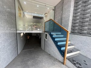 cho thuê toà nhà an phú 5x20m, 1 hầm 3 lầu trống suốt