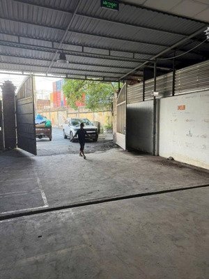 cho thuê kho xương khu chế xuất linh trung thủ đức. 1000m2 giá chỉ 70tr/ tháng,