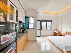 toà ccmn phú mỹ, mỹ đình, lô góc, mới đủ nội thất sịn đẹp, đạt chuẩn, thang máy, 13.7 tỷ
