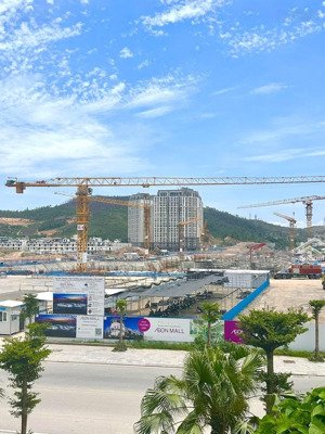 chính chủ bán căn 2pn2vs view công viên nước đẹp nhất dragon castle hạ long chỉ 800tr nhận nhà ngay