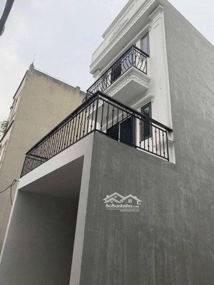 nhà đẹp 53m. giá 5tỷ05. ôtô tránh cách 20m. xây mới 3t. full nội thất ( giáp trạm bơm yên nghĩa)