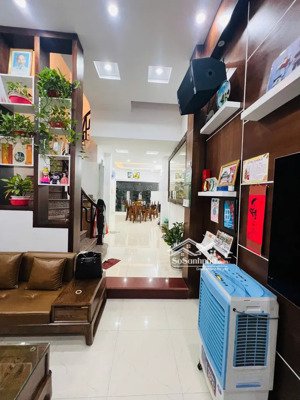 bán nhà riêng tại ngõ 84 yên hòa, 15,5 tỷ, 75m2, 4pn, 3wc, 5 tầng