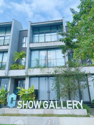 cần bán căn shophouse sh3 full nội thất giá bán nhanh 11,5 tỉ lh: 