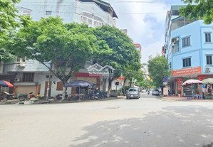 gia chủ cần tiền bán gấp liền kề ngô thì nhậm, dt 60m2, 4 tầng, mt 5,5m. giá quanh 17 tỷ có tl