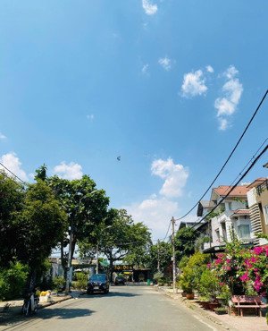 gấp! biệt thự đẳng cấp! khu bình lợi 10m x 20m cn 200m2 nội thất cao cấp - chỉ 24 tỷ