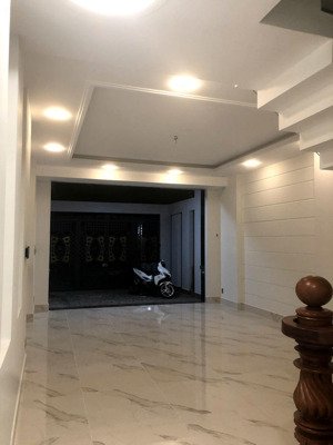 bán nhà phố 3 lầu, 2 sân thượng, 7pn kdc cao cấp phạm thế hiển, 5x24m, sổ hồng riêng